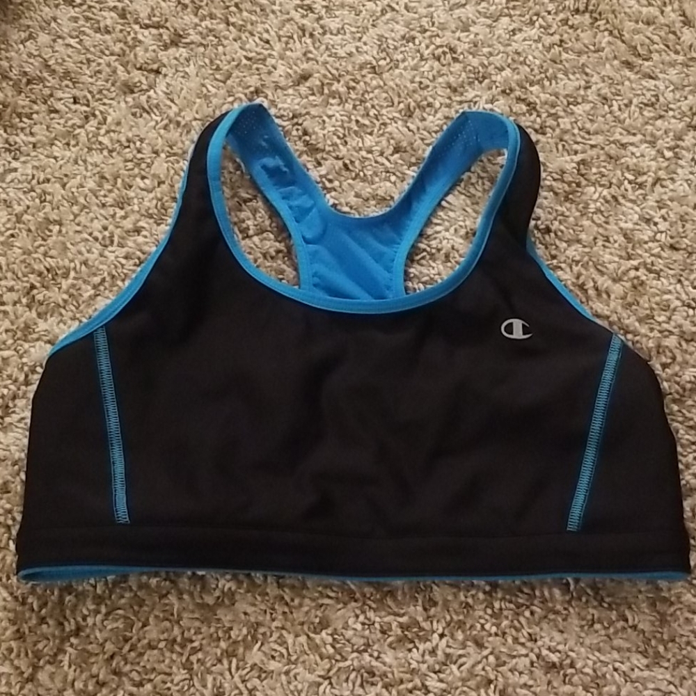 🌸 Champion sports bra